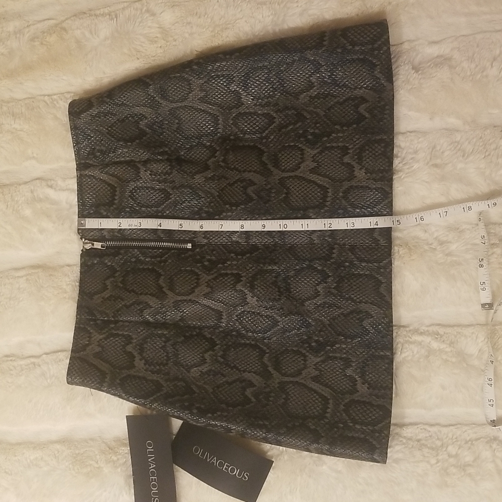 NWT Olivaceous Faux Leather Animal Print Mini Skirt- size S - Picture 5 of 6